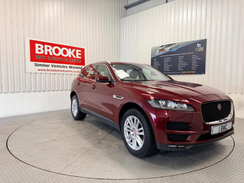 2016 Jaguar F-Pace 2.0 D180 Portfolio Auto AWD Euro 6 (s/s) 5dr in Red — image 1