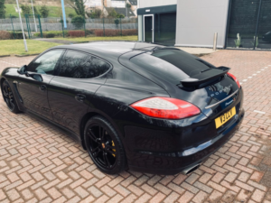 2012 Porsche Panamera D V6 Tiptronic in Black — image 6