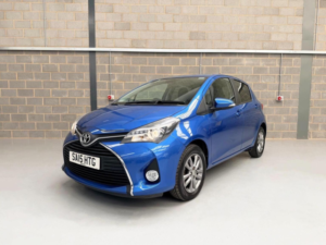 2015 Toyota Yaris 1.33 Dual Vvt-I Icon Euro 5 5dr Euro 5 in Blue — image 3