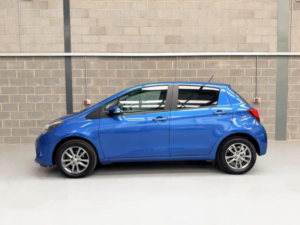 2015 Toyota Yaris 1.33 Dual Vvt-I Icon Euro 5 5dr Euro 5 in Blue — image 6