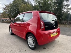 2012 Volkswagen Up! 1.0 High Up! in Red — image 2