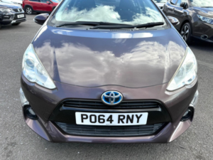 2015 Toyota Aqua 1.5 Hybrid Petrol Automatic 5dr in Purple — image 4