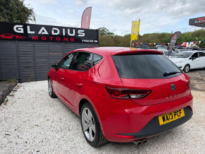 2013 SEAT Leon 2.0 Tdi Cr Fr Euro 5 (s/s) 5dr in Red — image 4