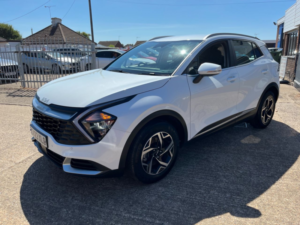 2023 Kia Sportage 1.6 T-Gdi 2 SUV 5dr Petrol Manual Euro 6 (s/s) (148 Bhp) in White — image 3