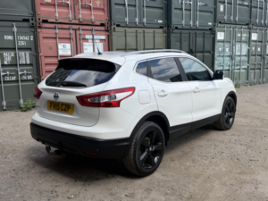 2015 Nissan Qashqai 1.6 Dci N-Tec+ in White — image 3