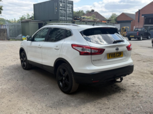 2015 Nissan Qashqai 1.6 Dci N-Tec+ in White — image 4
