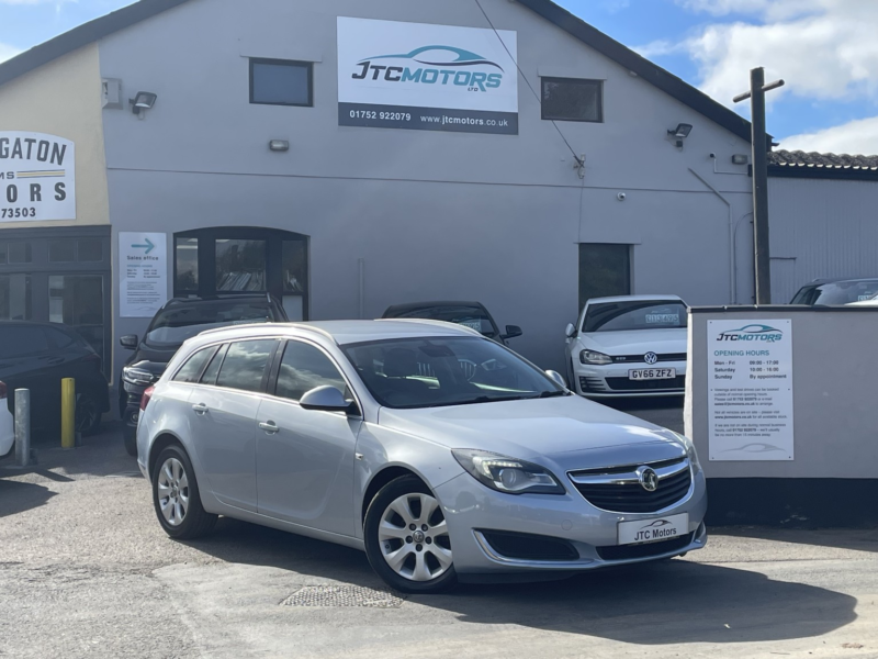 2015 Vauxhall Insignia 2.0 Cdti Ecoflex Tech Line in Silver — image 1