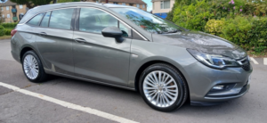2017 Vauxhall Astra 1.6 Cdti Elite in Grey — image 2