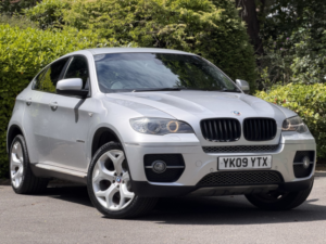 2009 BMW X6 3.0 X6 Xdrive30d in Silver — image 2