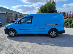 2016 Volkswagen Caddy Maxi 2.0 Tdi C20 Bluemotion Tech Startline Lwb Euro 6 (s/s) 6dr in Blue — image 6