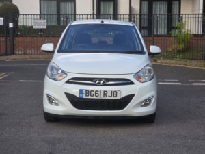 2011 Hyundai I10 1.2 Active Hatchback 5dr Petrol Manual Euro 5 (85 Bhp) in White — image 2
