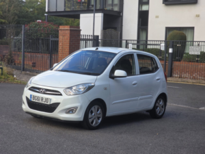 2011 Hyundai I10 1.2 Active Hatchback 5dr Petrol Manual Euro 5 (85 Bhp) in White — image 3