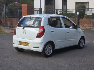 2011 Hyundai I10 1.2 Active Hatchback 5dr Petrol Manual Euro 5 (85 Bhp) in White — image 6