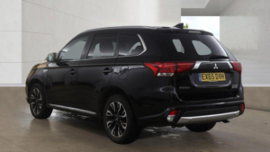 2015 Mitsubishi Outlander 2.0h 12kwh Gx3h CVT 4WD Euro 6 (s/s) 5dr in Black — image 3