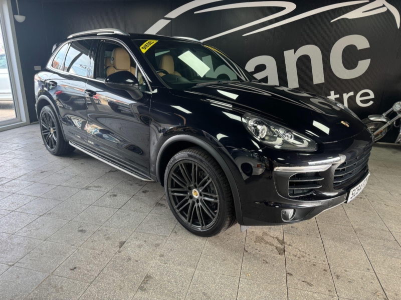 2014 Porsche Cayenne 3.0 Td V6 Tiptronics 4WD Euro 6 (s/s) 5dr in Black — image 1