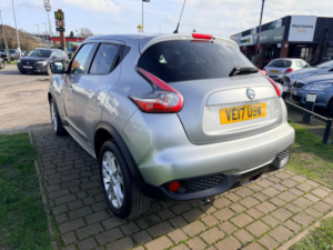 2017 Nissan Juke 1.5 Dci N-Connecta Euro 6 (s/s) 5dr in Silver — image 4
