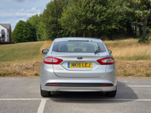 2015 Ford Mondeo 2.0 Tdci Econetic Zetec Hatchback 5dr Diesel Manual Euro 6 (s/s) (150 Ps) in Silver — image 6