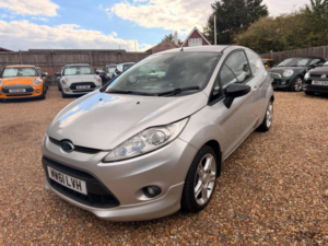 2012 Ford Fiesta Van 1.6 Tdci Sport Panel Van 3dr in Silver — image 4