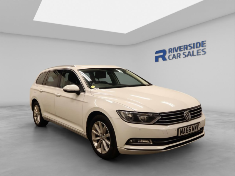 2016 Volkswagen Passat 2.0 Tdi Bluemotion Tech Se Business Estate 5dr Diesel DSG Euro 6 (s/s) (150 Ps) in White — image 1