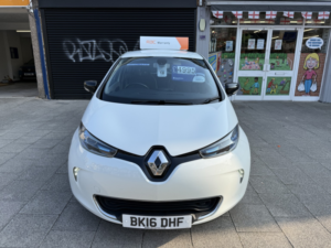 2016 Renault Zoe Dynamique Intens in White — image 2