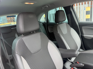 2019 Vauxhall Crossland X 1.2 Turbo Gpf Tech Line Nav Euro 6 (s/s) 5dr in Black — image 3