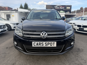 2016 Volkswagen Tiguan 1.4 Tsi Lounge Ed Bmt Fresh Import Verified Mile Finance Avb in Black — image 3
