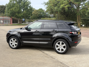 2015 Land Rover Range Rover Evoque 2.2 Ed4 Pure Tech in Black — image 5