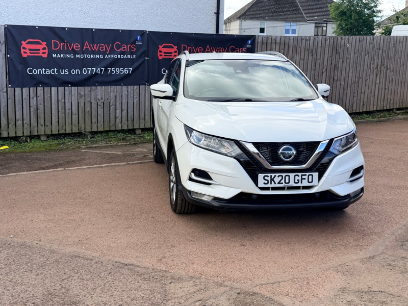 2020 Nissan Qashqai 1.7 Dci N-Connecta in White — image 1