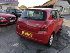 2007 Suzuki Swift 1.5 Glx in Red — image 3
