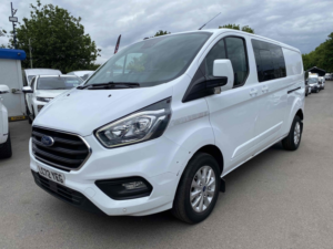2022 Ford Transit Custom Custom 300 Crew Van Limited — image 3