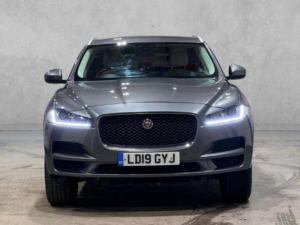 2019 Jaguar F-Pace 2.0 D240 Prestige Auto AWD Euro 6 (s/s) 5dr in Grey — image 2