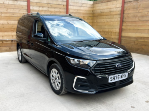2025 Ford Grand Tourneo Connect 3 SEAT Auto Wheelchair Accessible Disabled Access Vehicle Wav in Black — image 4