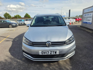 2017 Volkswagen Touran 1.2 Tsi Bluemotion Tech Se Euro 6 (s/s) 5dr in Silver — image 2