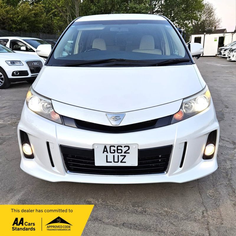 2012 Toyota Estima 2.4l Petrol - 7 Seater - Ulez/caz Pass - Free 18months Gold Warranty & 12months Breakdown in White — image 1