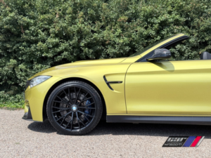 2014 BMW M4 3.0 M4 Convertible in Yellow — image 3