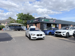 2012 BMW 1 Series 2.0 120d Sport 5-Door in White — image 2