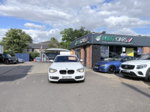 2012 BMW 1 Series 2.0 120d Sport 5-Door in White — image 3