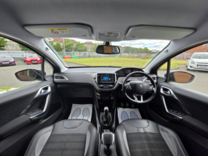 2016 Peugeot 2008 1.6 Bluehdi Allure in Grey — image 2