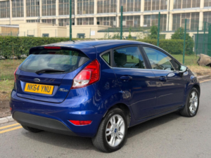 2014 Ford Fiesta 1.25 Zetec Euro 5 5dr in Blue — image 4