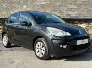 2010 Citroen C3 1.4 C3 Vtr+ Hdi 5dr in Black — image 3