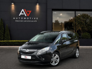 2015 Vauxhall Zafira Tourer 2.0 Cdti Sri Auto Euro 6 5dr in Black — image 3