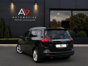 2015 Vauxhall Zafira Tourer 2.0 Cdti Sri Auto Euro 6 5dr in Black — image 5