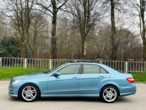 2011 Mercedes-Benz E Class 2.1 E250 Cdi Blueefficiency Sport Tiptronic Euro 5 4dr in Blue — image 6