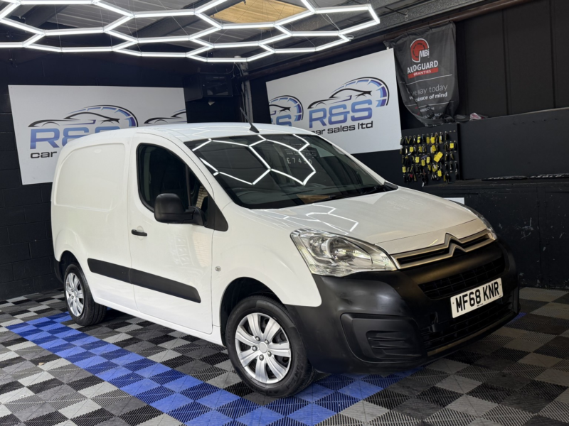 2018 Citroen Berlingo 1.6 Bluehdi 850 Enterprise in White — image 1
