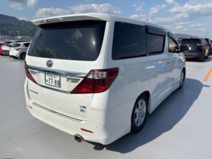 2012 Toyota Alphard 3.5 S 4WD 5dr 7 Seats in White — image 2