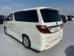 2012 Toyota Alphard 3.5 S 4WD 5dr 7 Seats in White — image 3