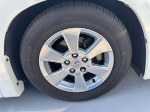 2012 Toyota Alphard 3.5 S 4WD 5dr 7 Seats in White — image 6