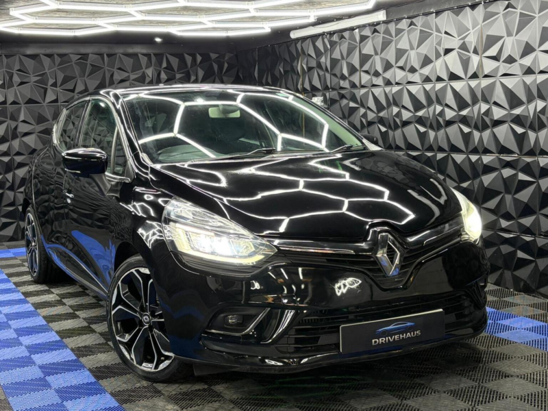 2017 Renault Clio 1.5 Dci Dynamique S Nav Edc Euro 6 (s/s) 5dr in Black — image 1