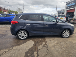 2015 Kia Carens 1.7 Crdi 3 in Blue — image 4