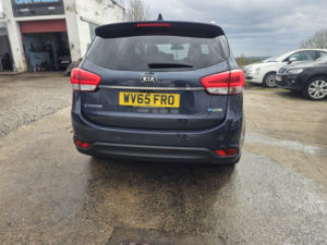 2015 Kia Carens 1.7 Crdi 3 in Blue — image 6